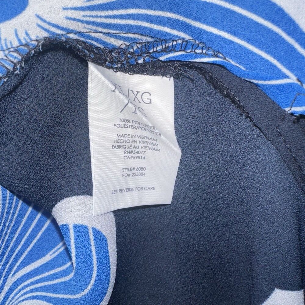 Cabi Blue Ginkgo Leaf Floral Button Blouse XL Long Sleeve Lightweight Travel - Picture 6 of 9